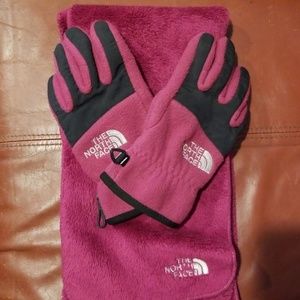 North Face scarf and gloves